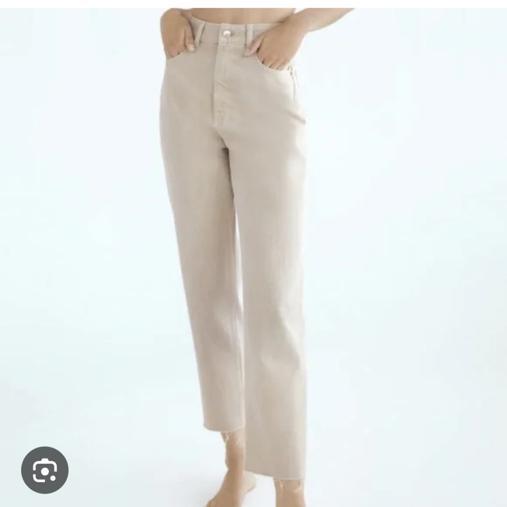 ZARA mom jeans in tan / beige / cream
